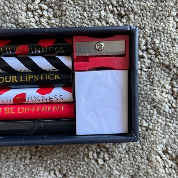 Lulu Guiness Pencil Case with 6 Pencils, Eraser and Sharpener NWT - Picture 5 of 6
